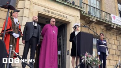 Proclamation for King Charles III is delivered to crowds in the East