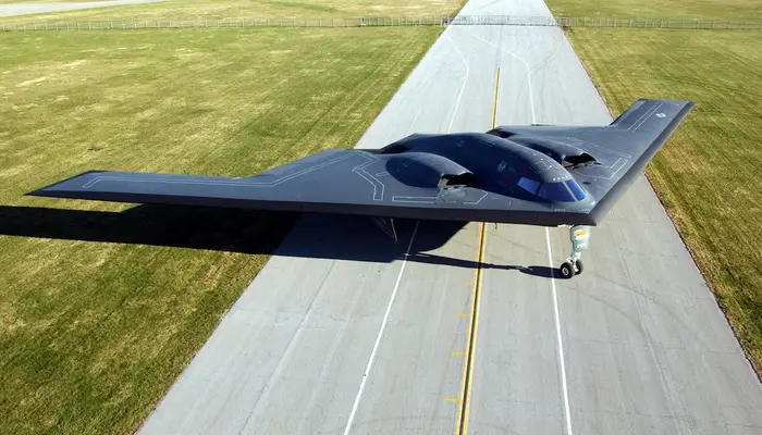 How a B-2 Bomber can fly nonstop for 44 hours without burning its engine?