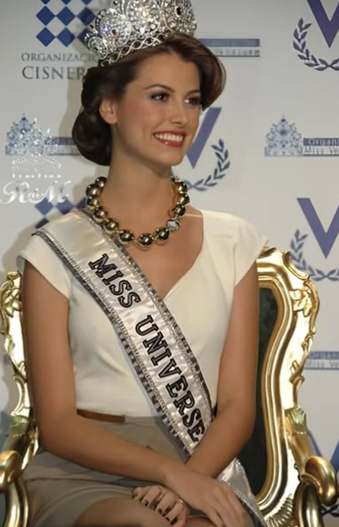 Stefanía Fernández (Venezuela, 2009)